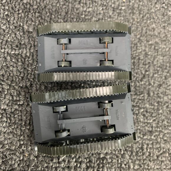 Lot of 9 Roco WW II HO Scale Military Vehicles Saladin Anti-aircraft APC - Picture 14 of 14